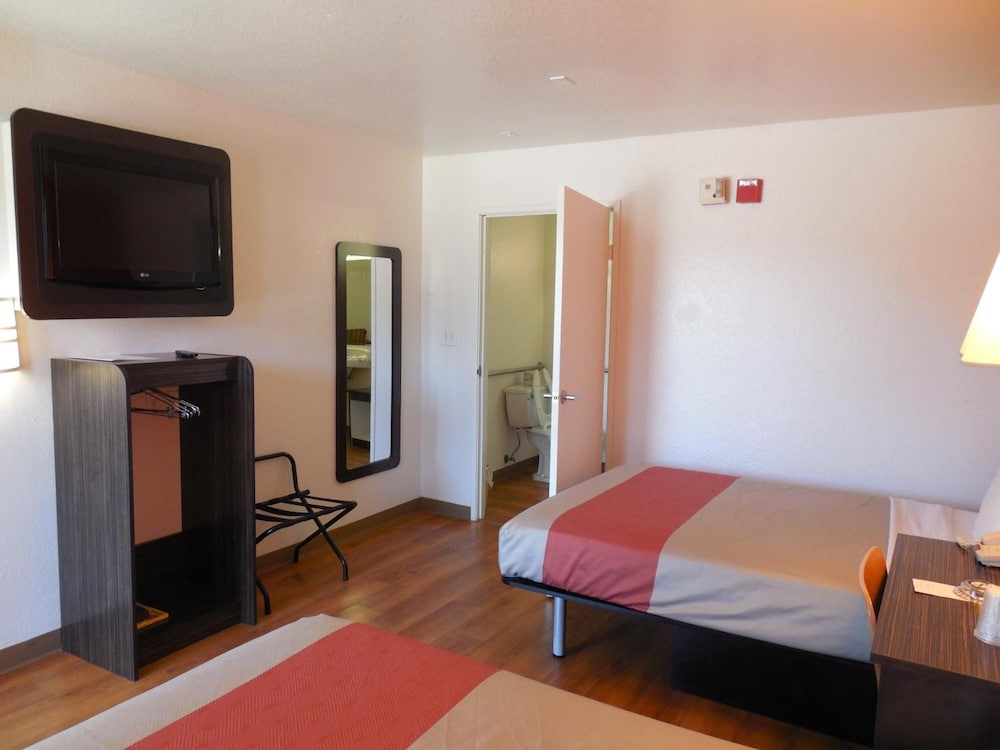 Motel6 Chula Vista, CA - San Diego 22/51