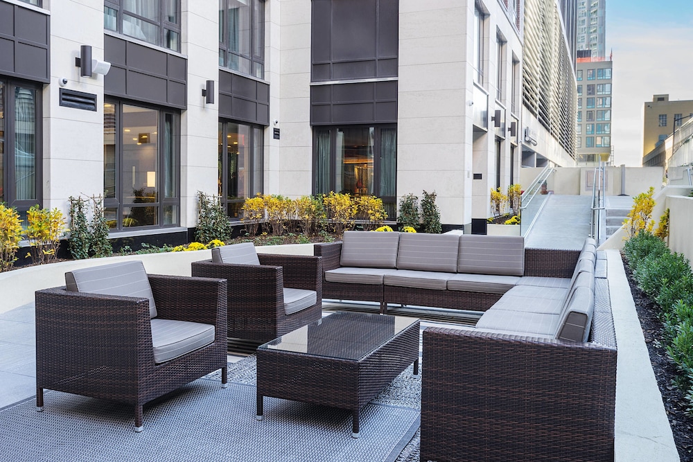 Fairfield Inn and Suites New York Manhattan Central Park 5/44