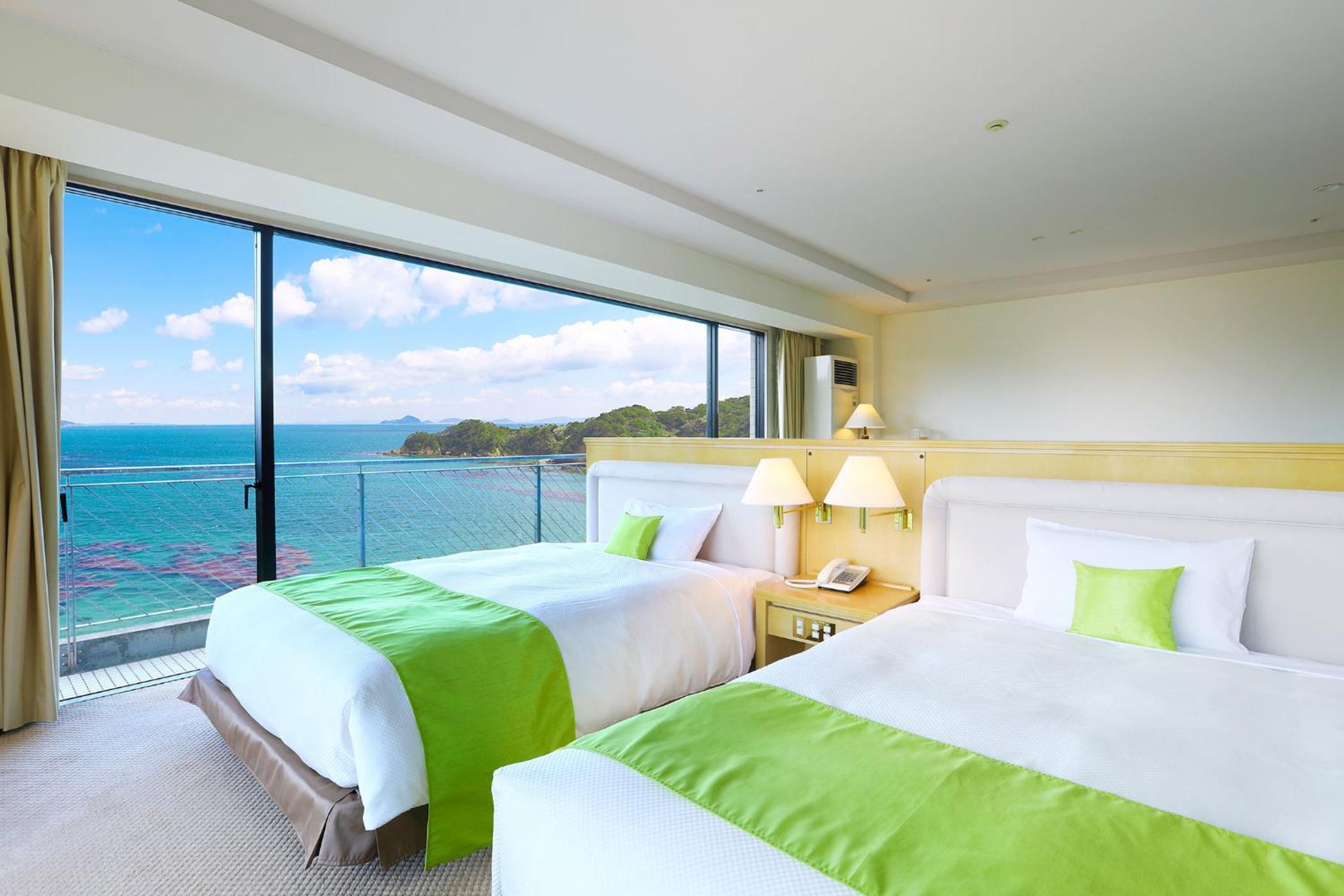 Interior, Suite, Triple, Indoor Bath, High Floor