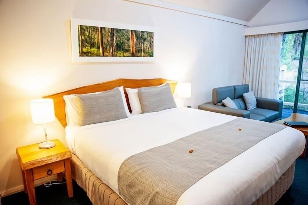 Heritage, Spa, Suite, King Bed