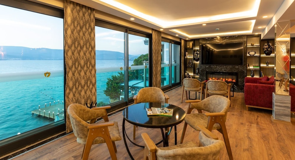 Gulluk Yali Boutique Otel 28/48