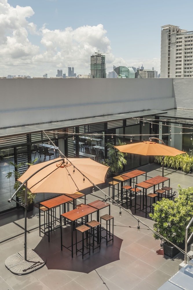 Amelie Hotel Manila 14/20