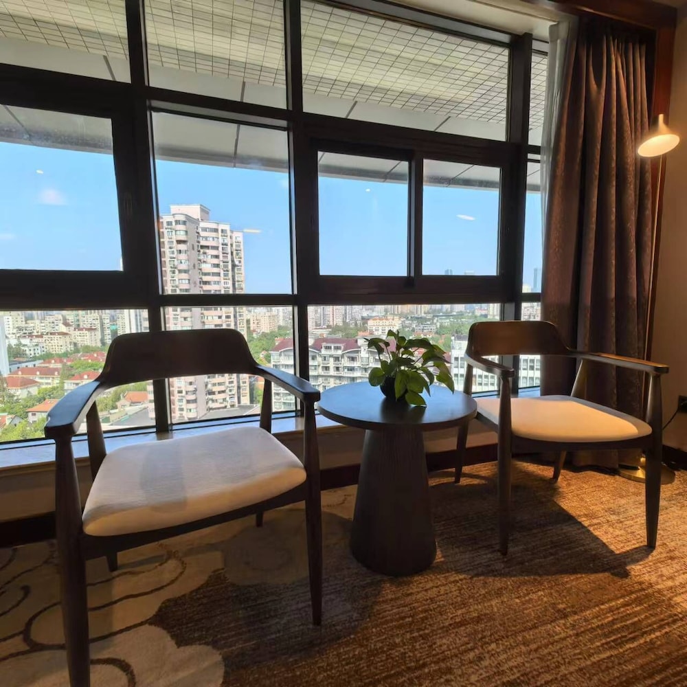 Jin Jiang Pine City Hotel 37/50