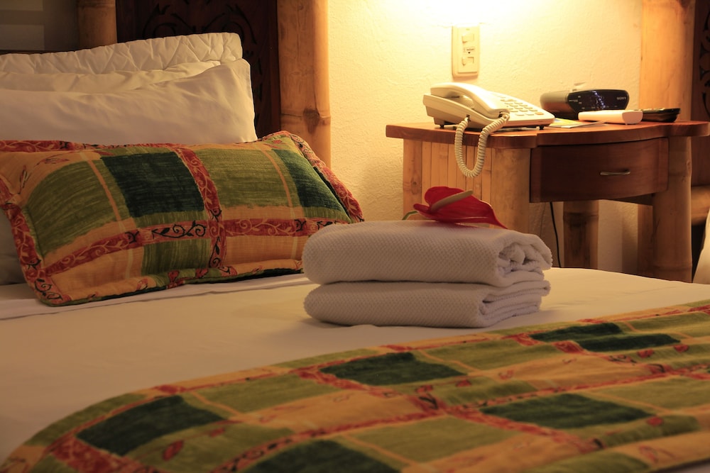 Armenia Hotel 44/74