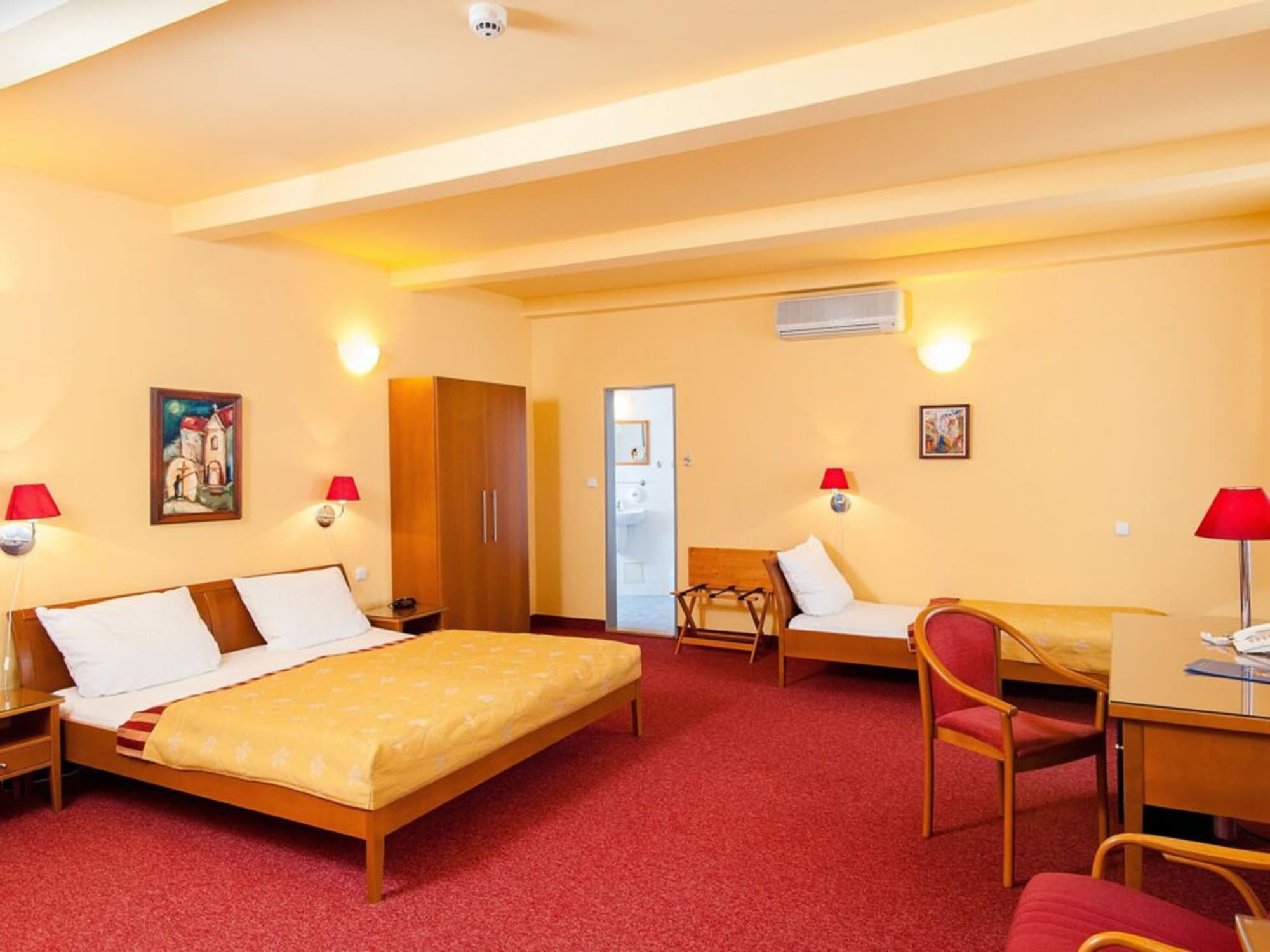 STANDARD, DOUBLE OR TWIN BED