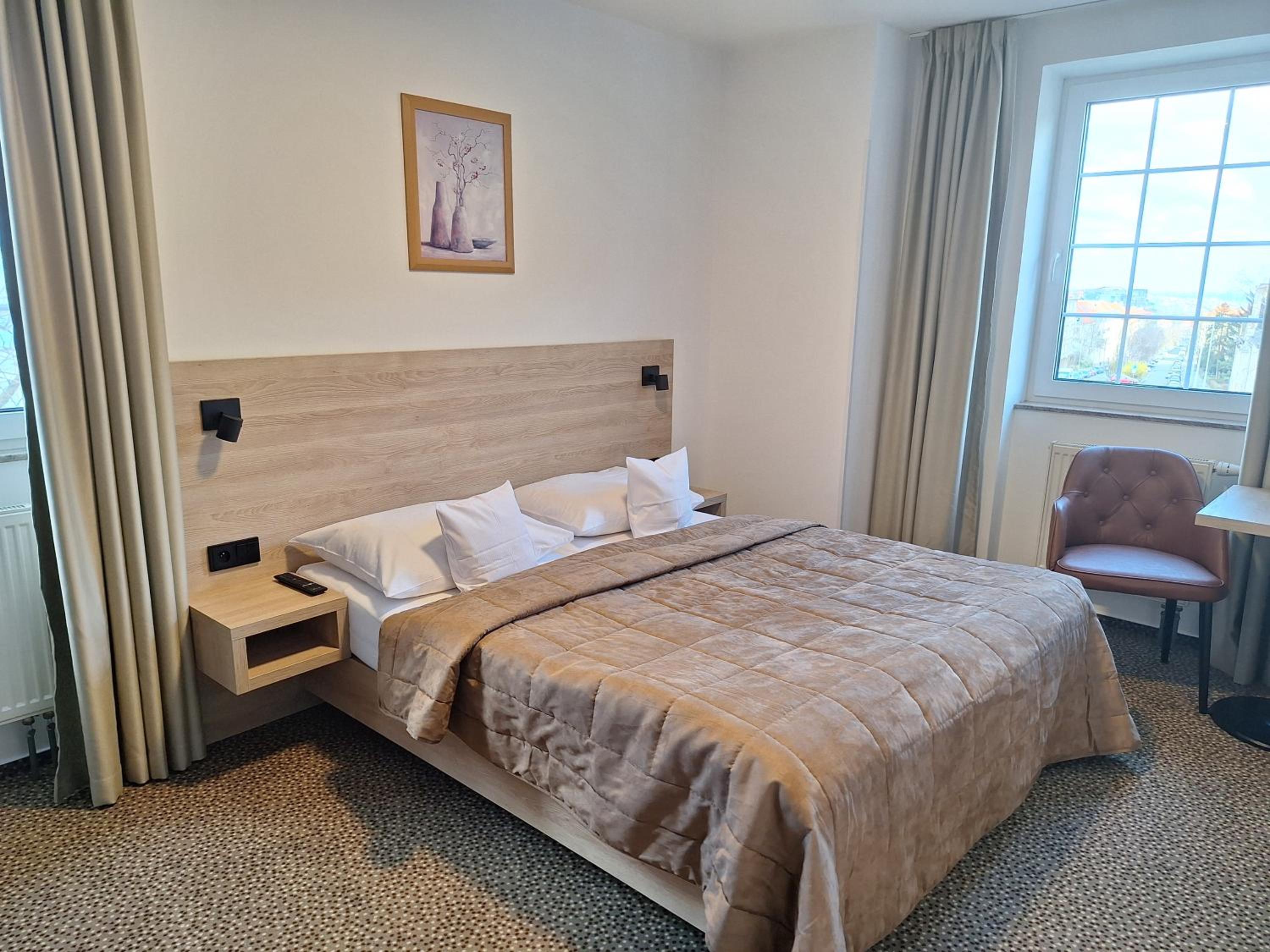 Hotel Avion 18/51