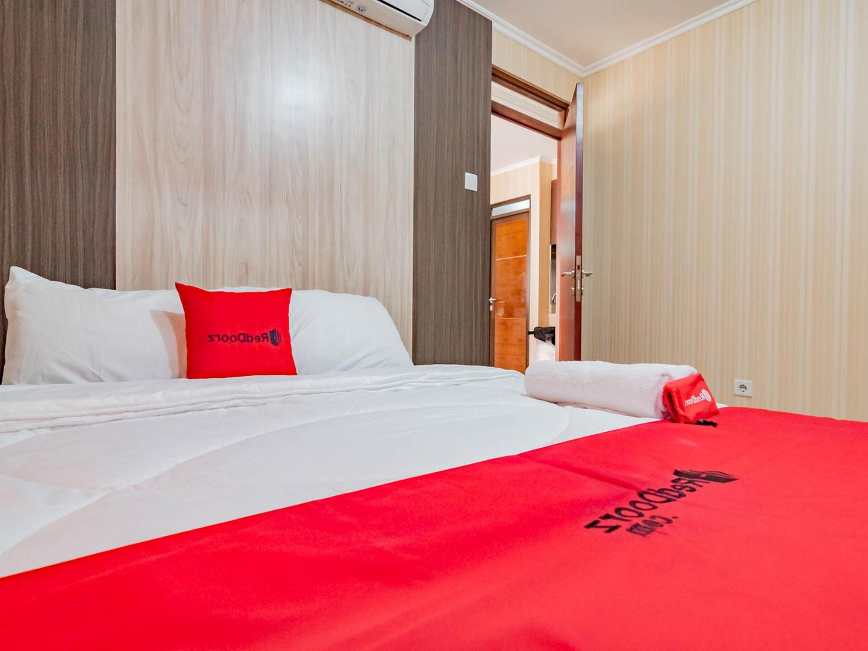 RedDoorz Apartment @ Gateway Pasteur 33/50