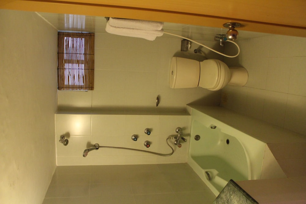 Hotel Sea Crown 48/48