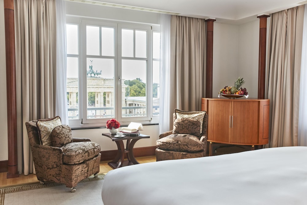 Tower, Suite, King Bed