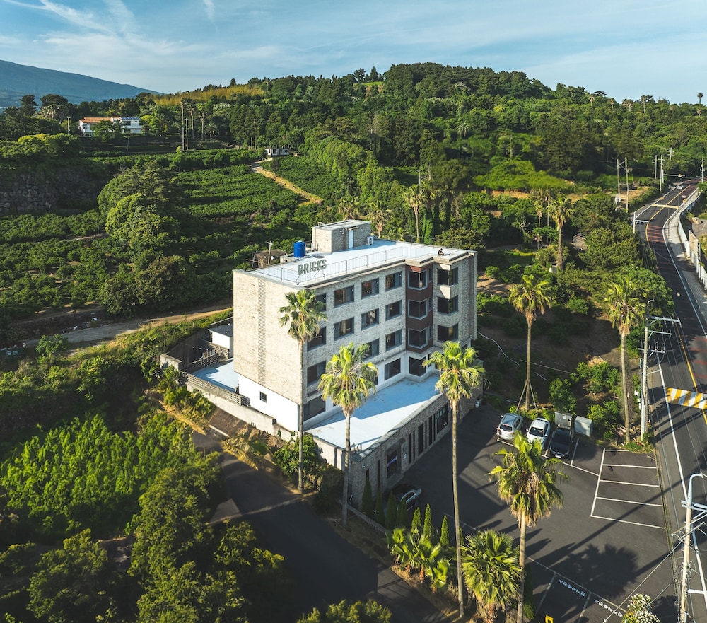Jeju Bricks Hotel 3/64