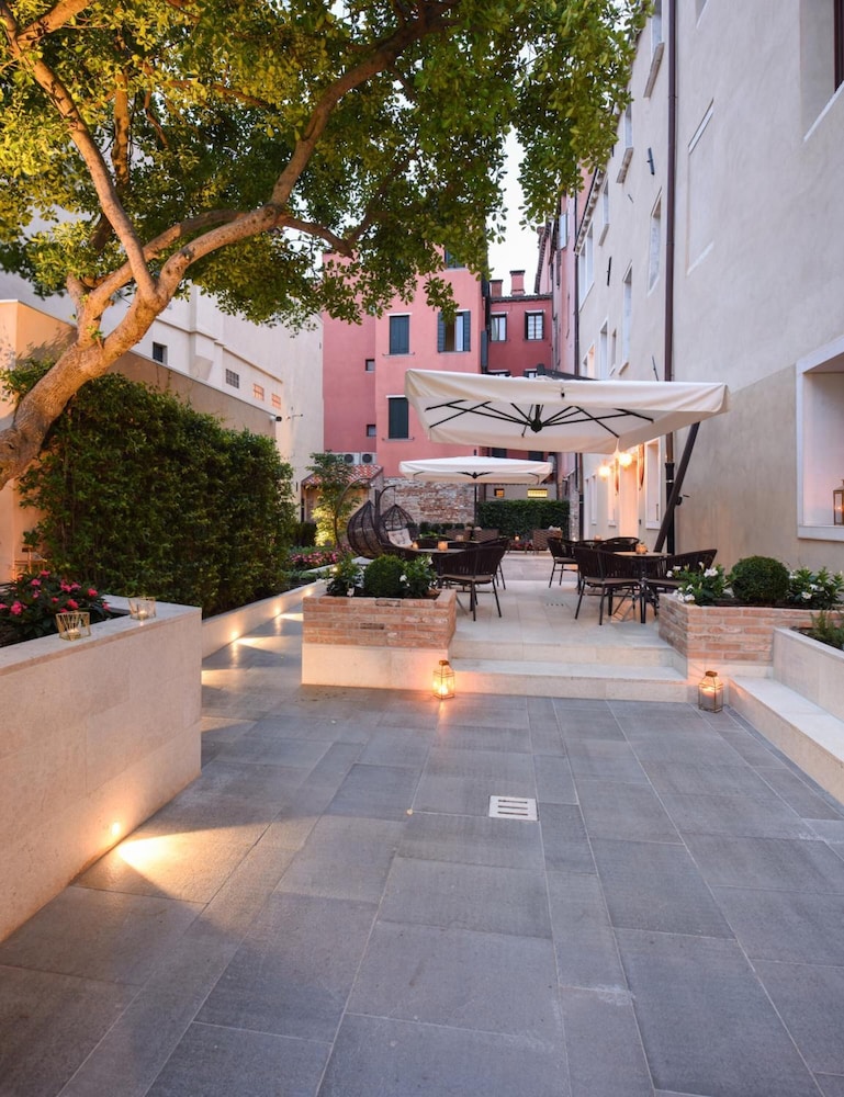 Santa Croce Boutique Hotel 2/65