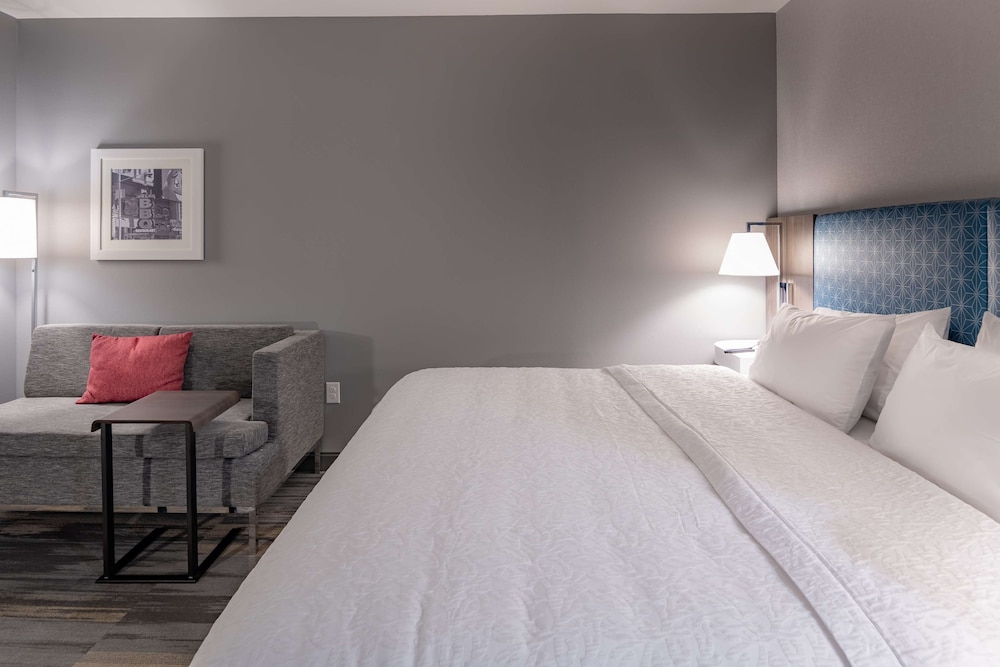 Hampton Inn And Suites Dallas/Plano Central 18/66