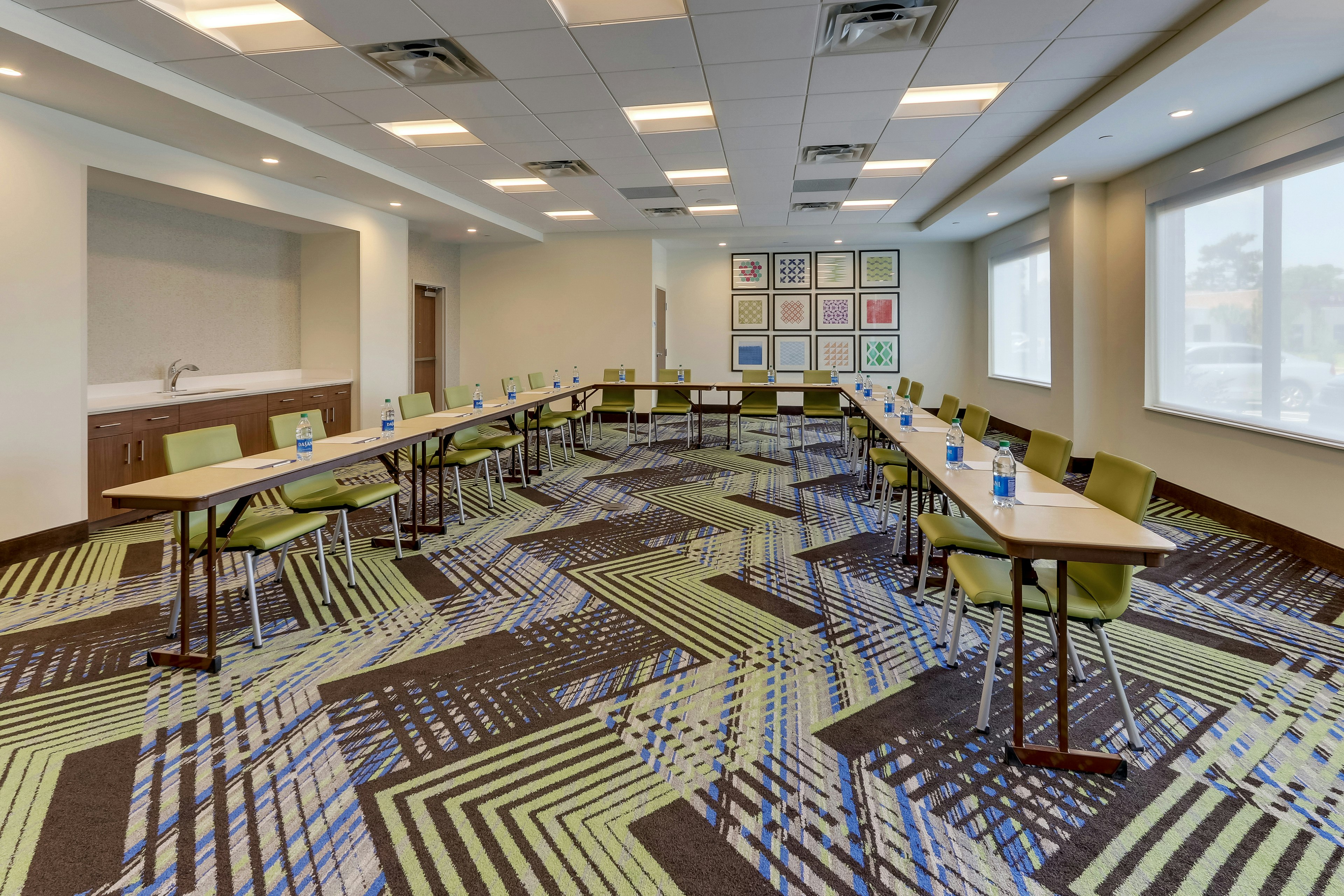 Holiday Inn Express Wilmington - Porters Neck 54/56