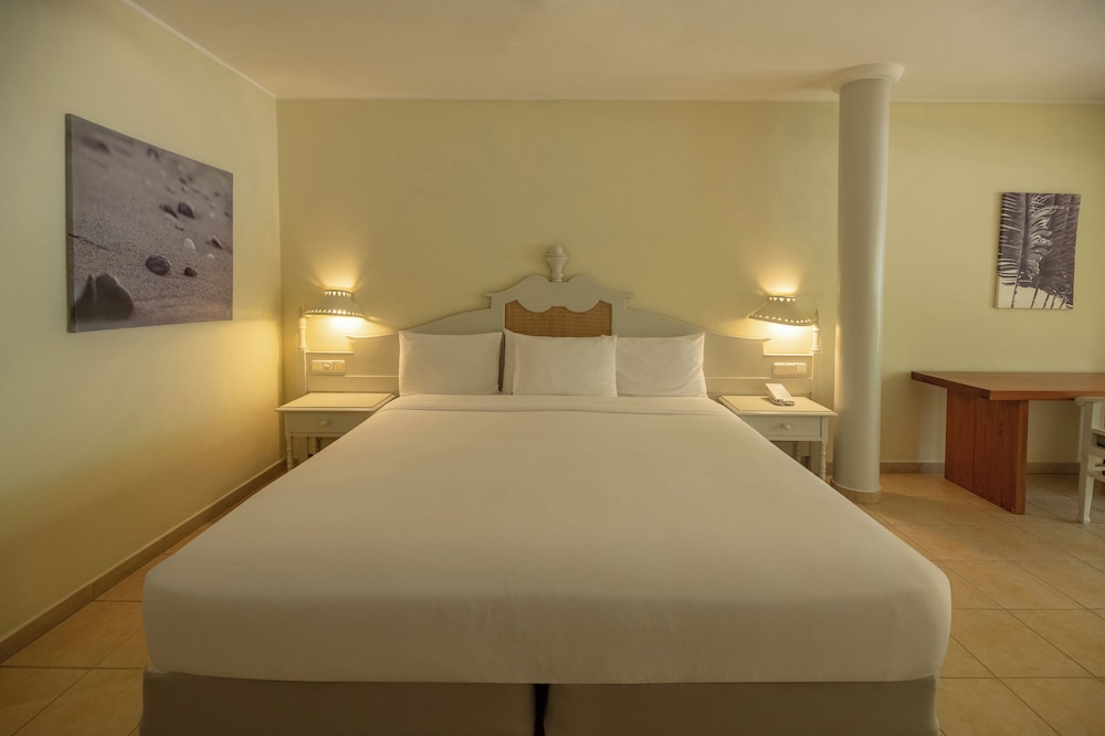 Iberostar Waves Costa Dorada 15/50