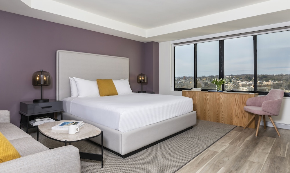 MADERA, PREMIUM, KING BED
