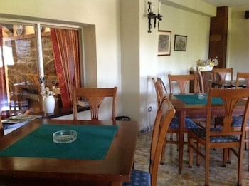 HOSTAL SIETE PICOS 36/46