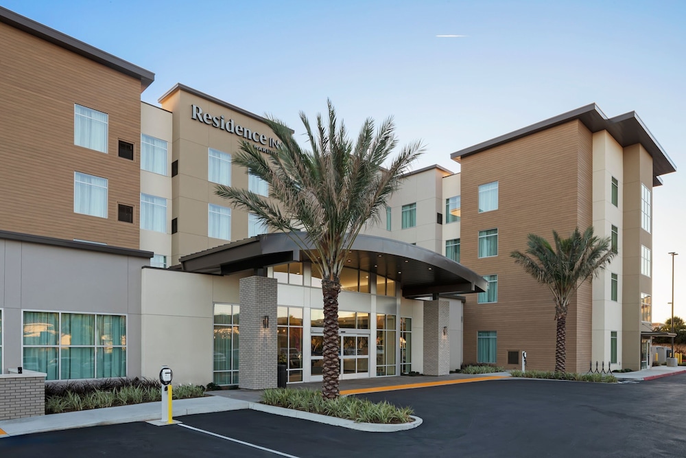 Residence Inn Chatsworth 32/43