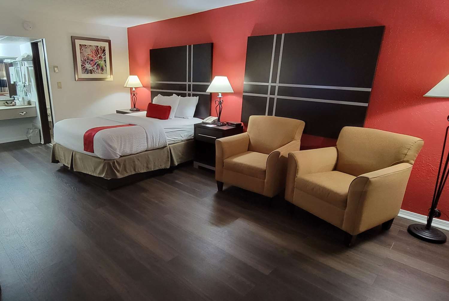 Ramada by Wyndham Mountain Home 25/40