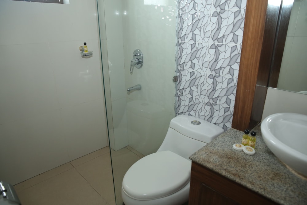 Eon Centennial Resort Hotel & Waterpark 25/28