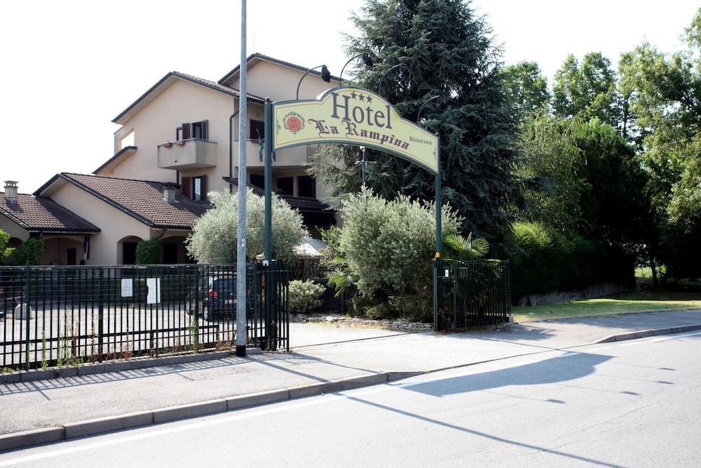 Hotel Ristorante La Rampina 24/32