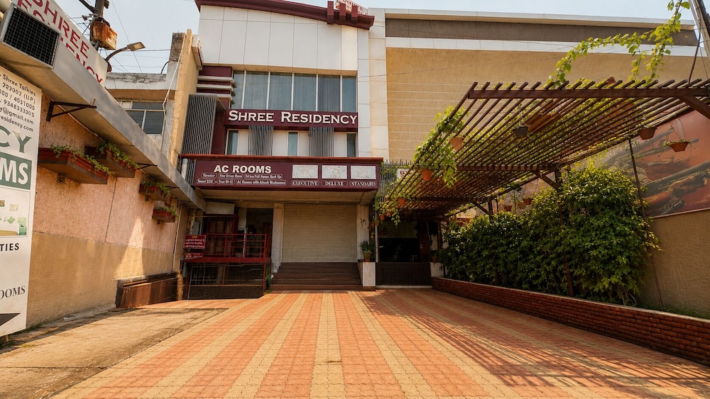 Hotel Shree Residency 17/20