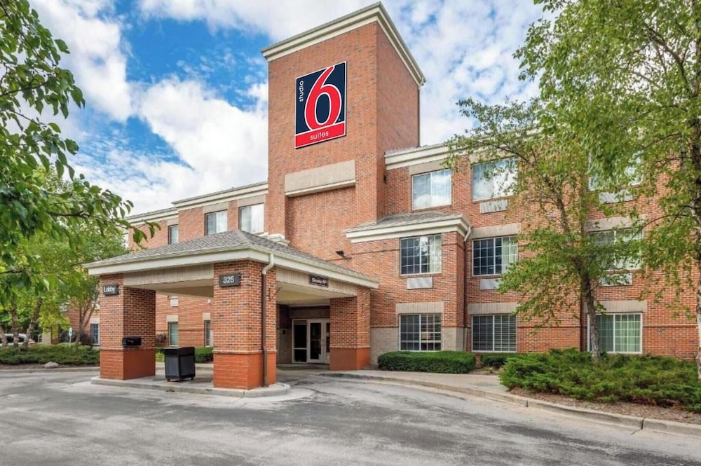 Studio 6 Extended Stay Milwaukee Brookfield WI 62/70