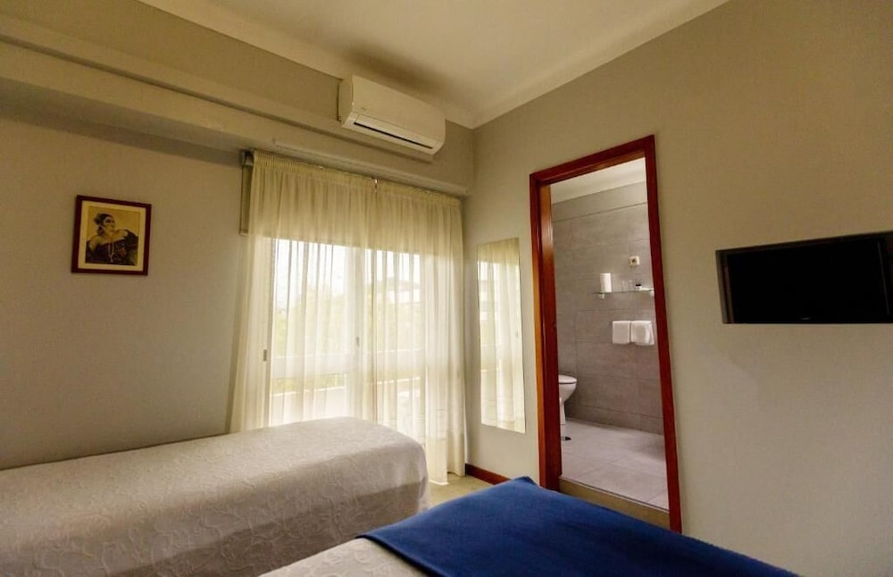 Sao Nicolau Hotel 12/28