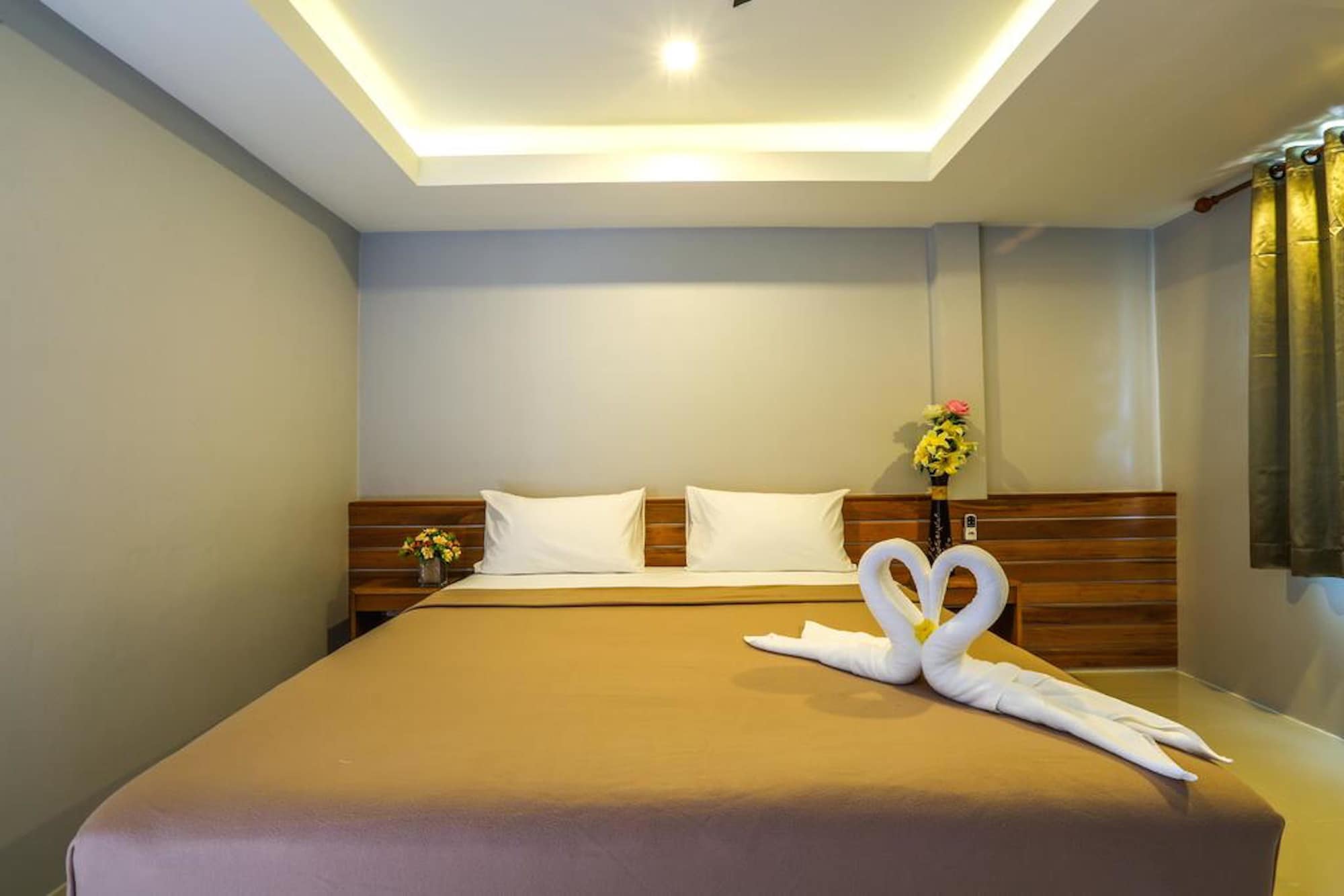 STANDARD, DOUBLE BED