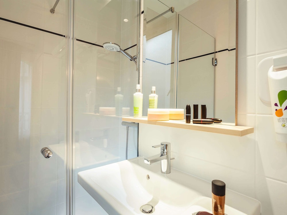 Ibis Styles Paris Nation Porte de Montreuil 42/43