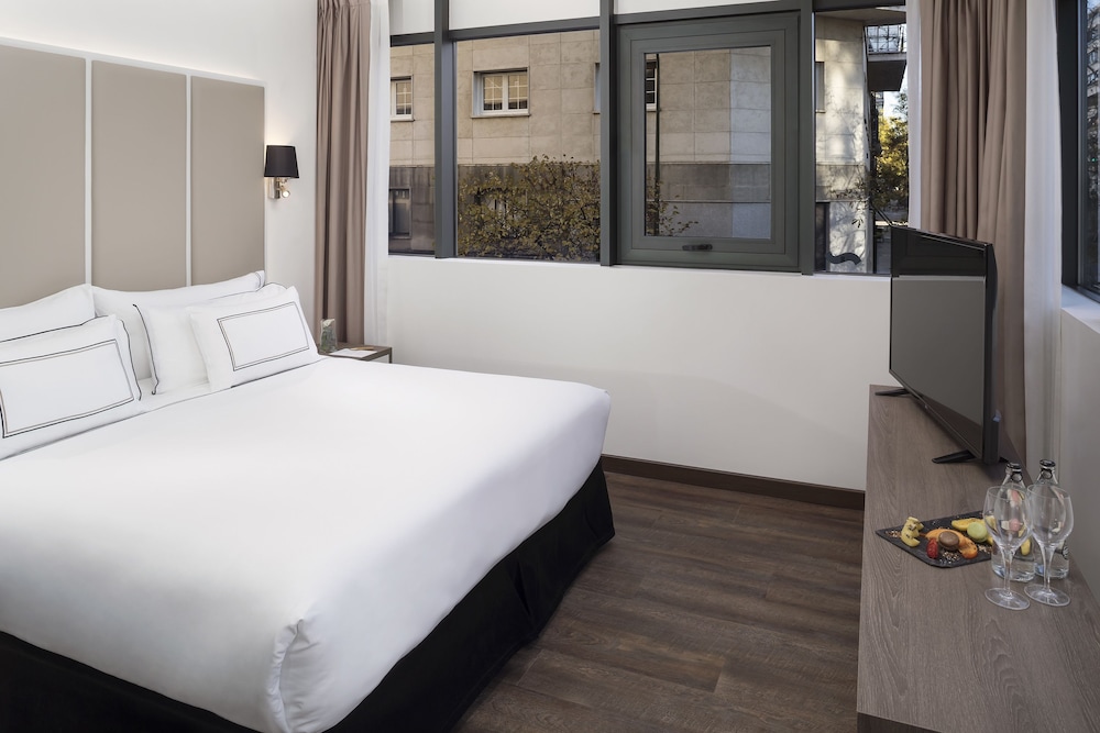 Melia Madrid Serrano 22/71