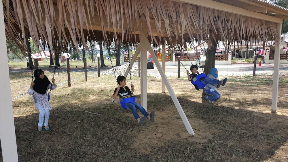 Al Safina Kijal Beach Resort & Restaurant 23/47