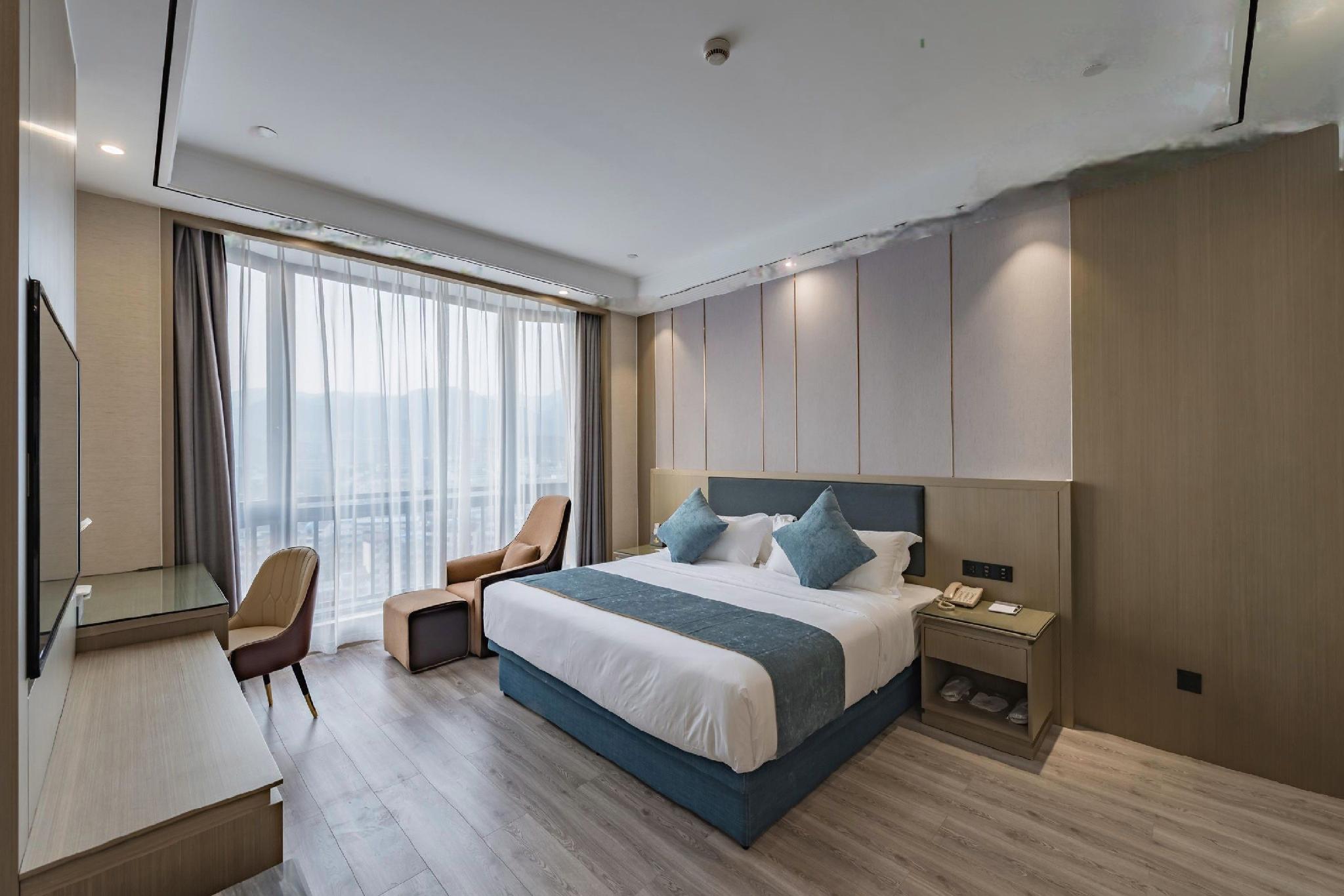 Rezen Hotel Wansheng International 9/25
