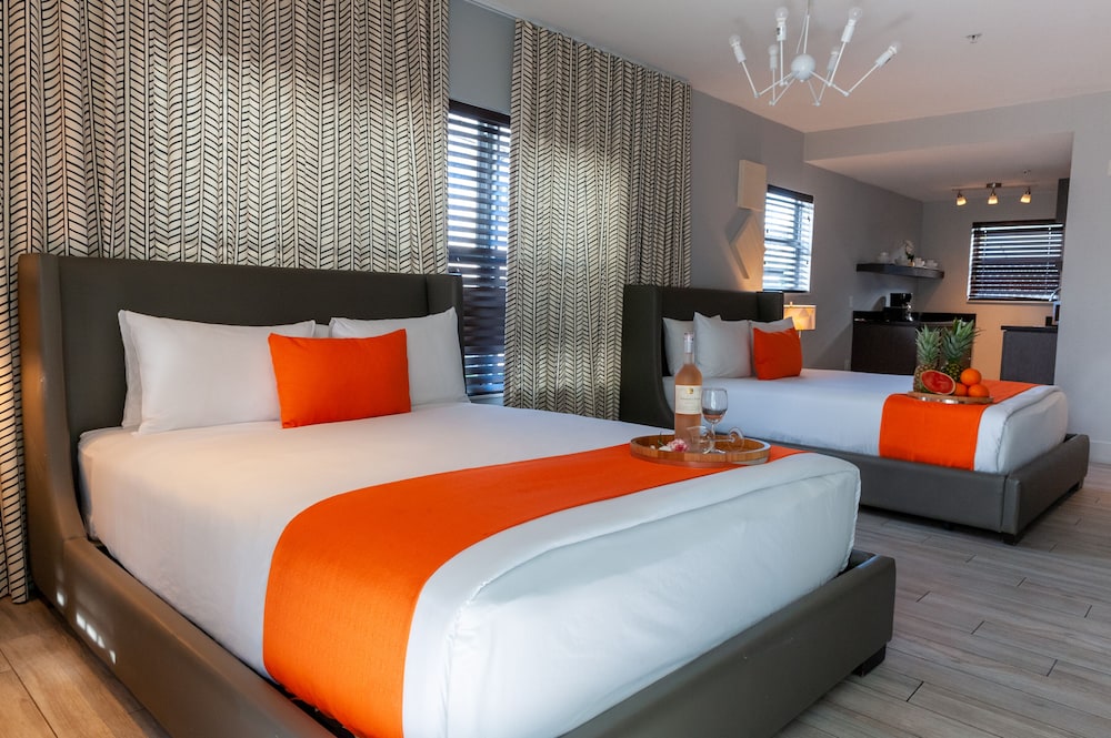 Seaside All Suites Hotel 10/27