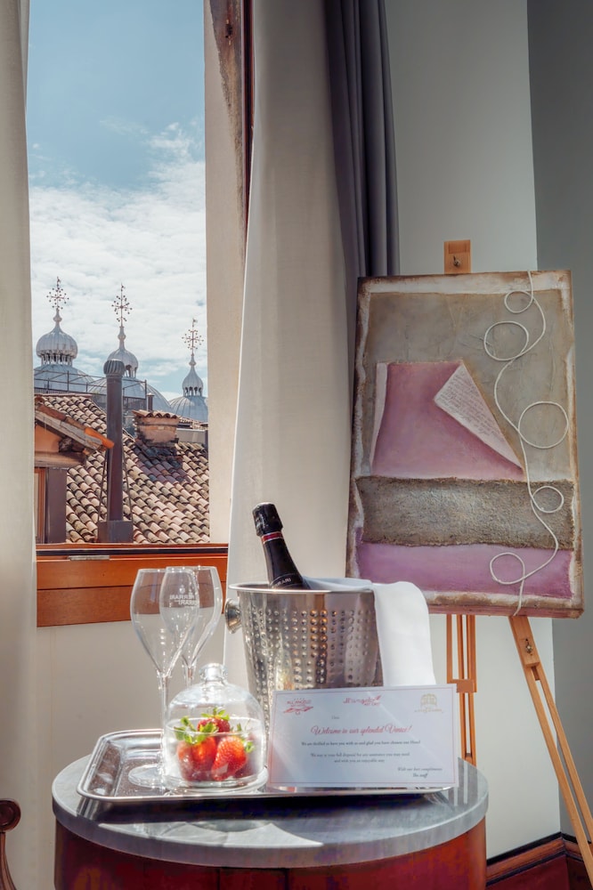 All Angelo Art Hotel 59/72