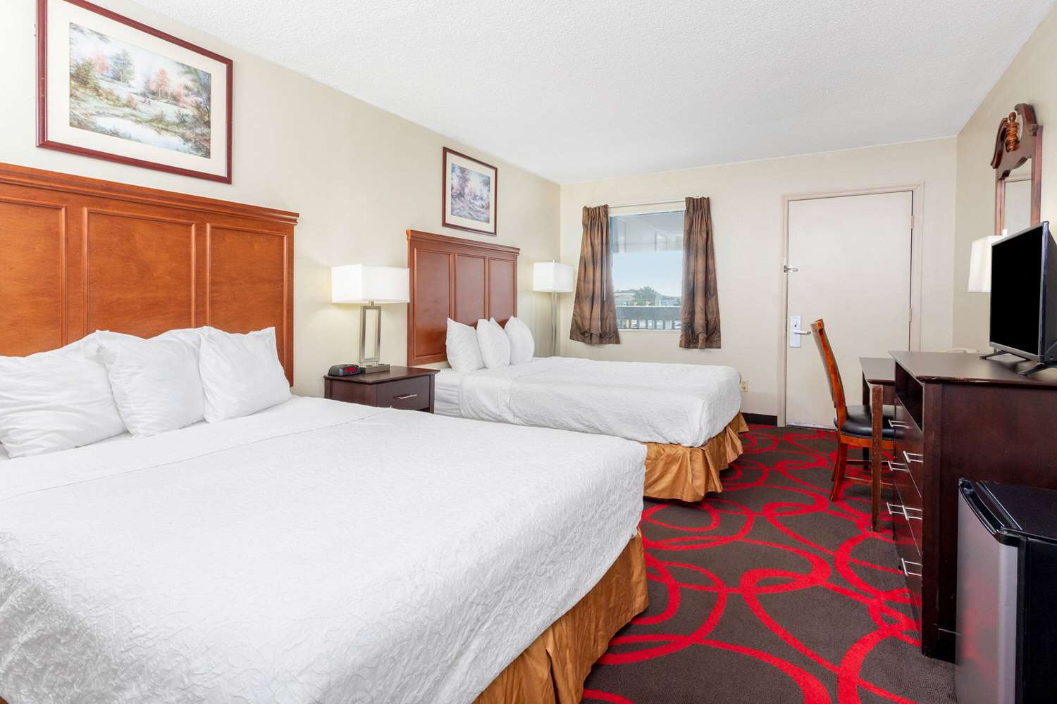 Travelodge by Wyndham Richmond IN 9/24