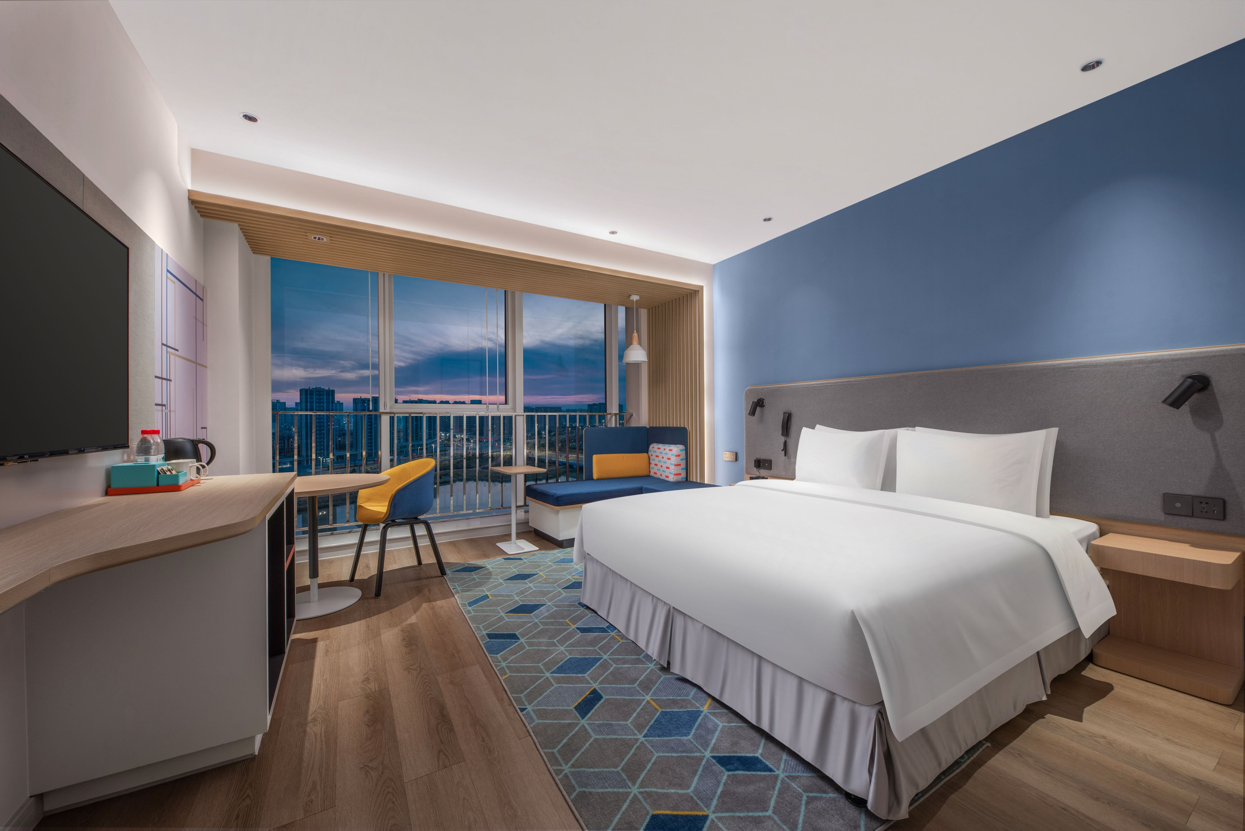 Holiday Inn Express Taizhou Toumen Port 8/43