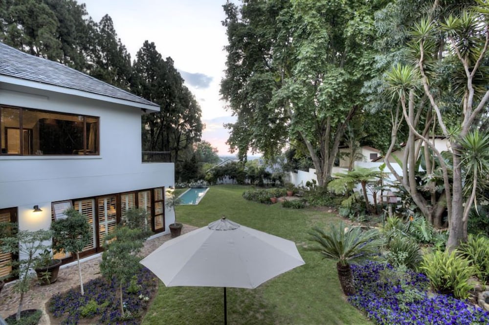 Hyde Park Guest House 65/73
