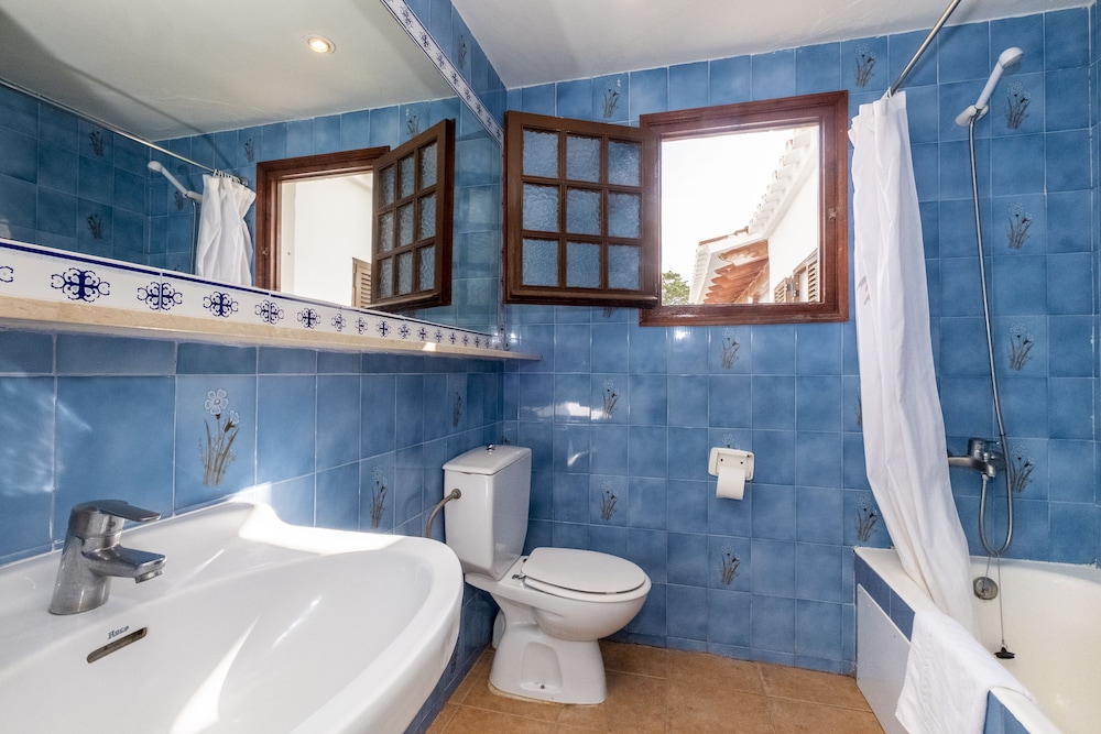 Son Bou Gardens Apartments 48/49
