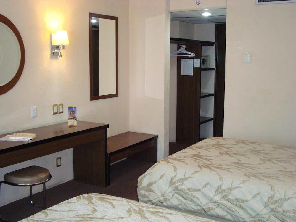 Hotel Real Plaza 16/69