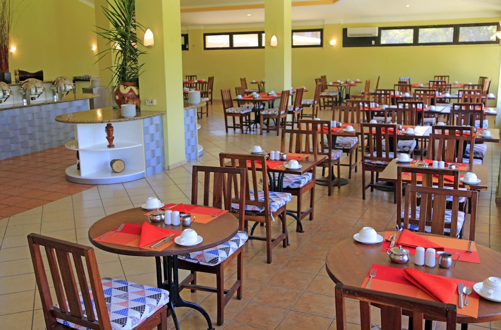 The Kairaba Beach Hotel 58/75
