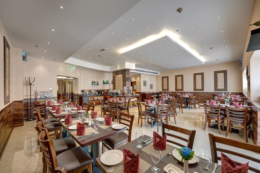 restaurant cafeteria