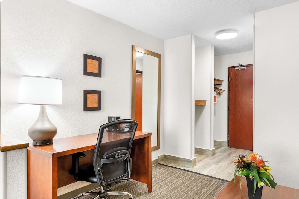 Comfort Inn Marion 55/60