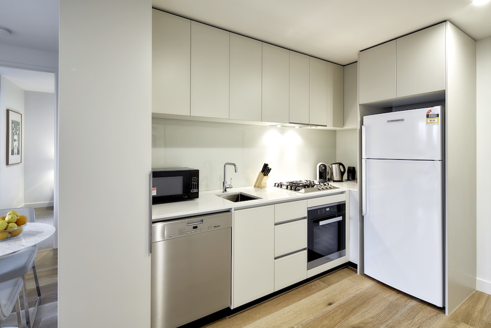 381 Cremorne 3/57