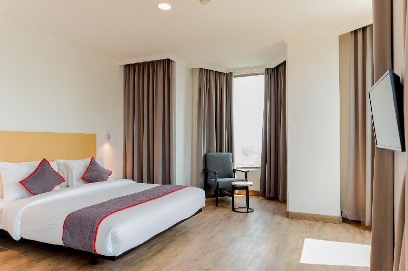 ALPINE HOTEL 13/25