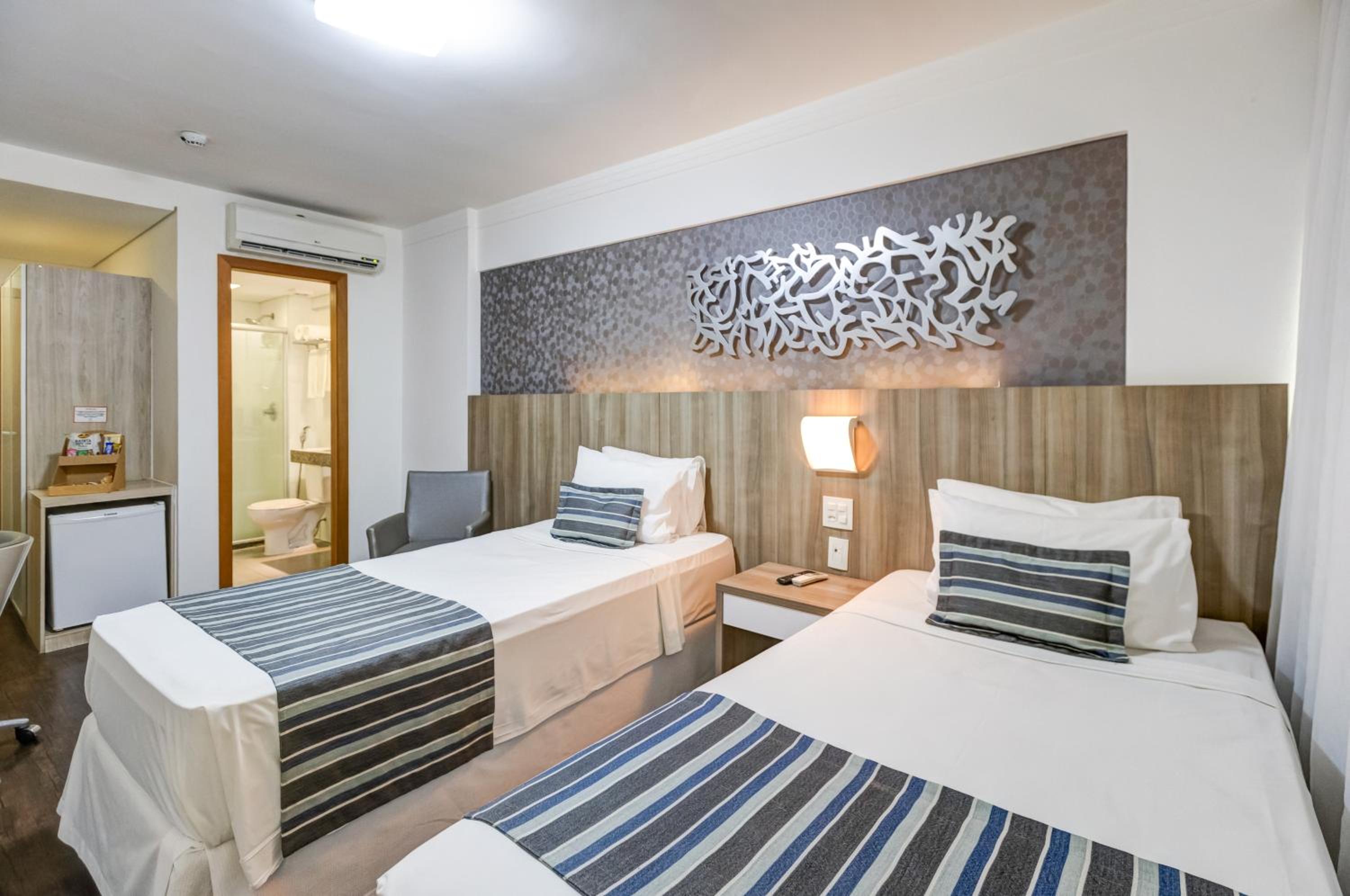 Room, Twin Beds, Accessible