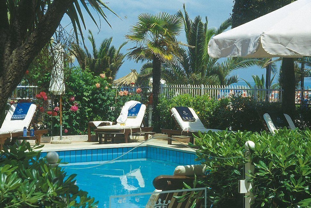 Corallo Hotel 4/57