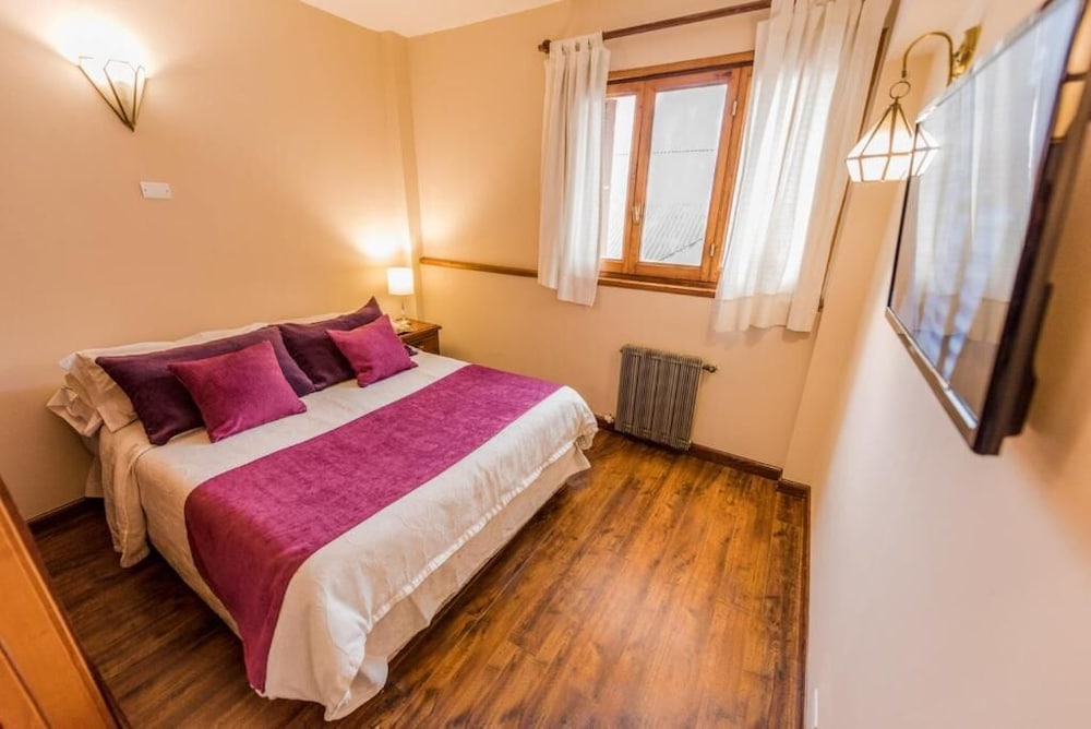 Tunqueley Hotel 28/62