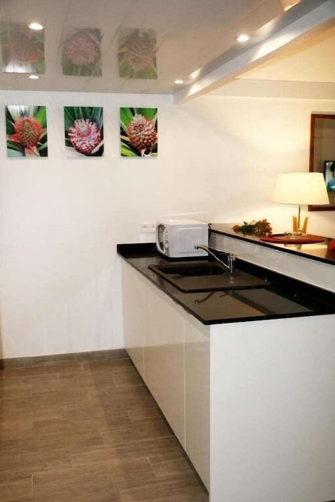 Hotel Hibiscus 19/75