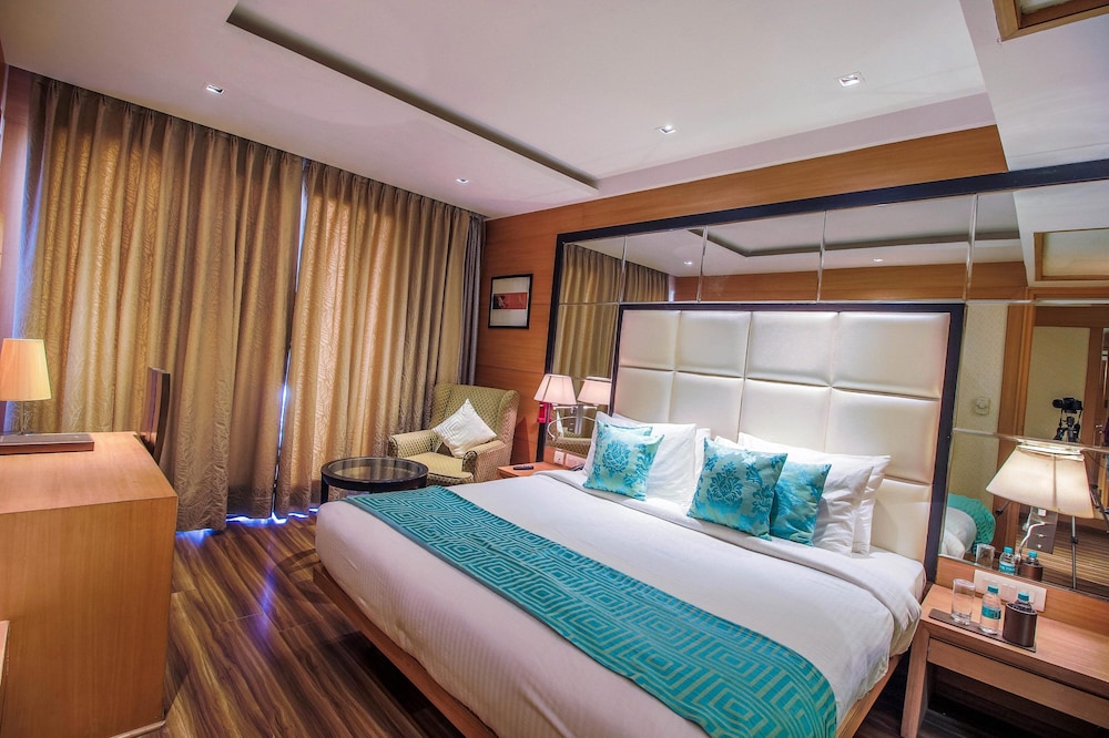 The Nikunj Hotels 5/17