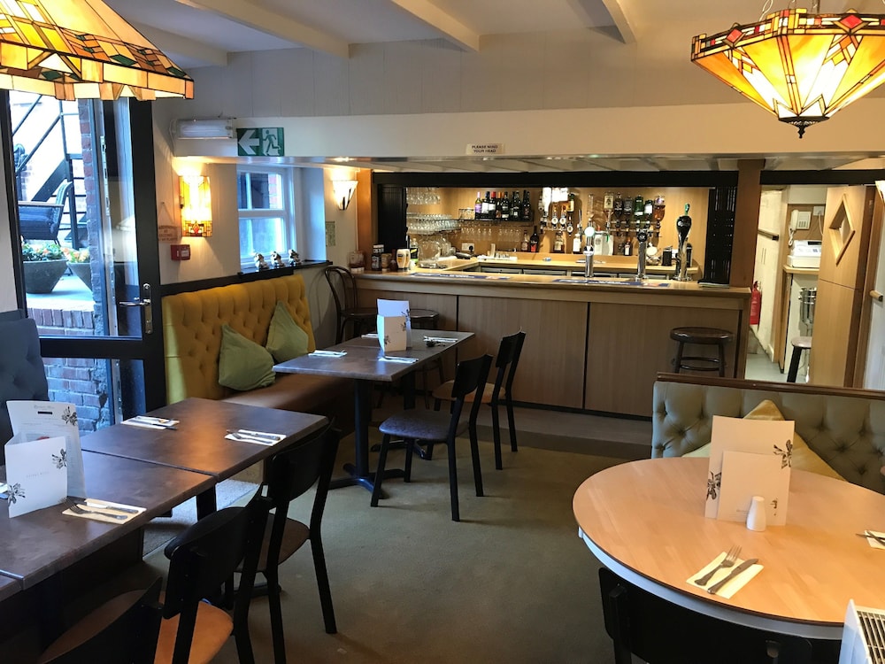 The Elizabeth House Hotel 44/58